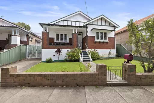 5 Goodwin Avenue, Ashfield Auction by Rich & Oliva