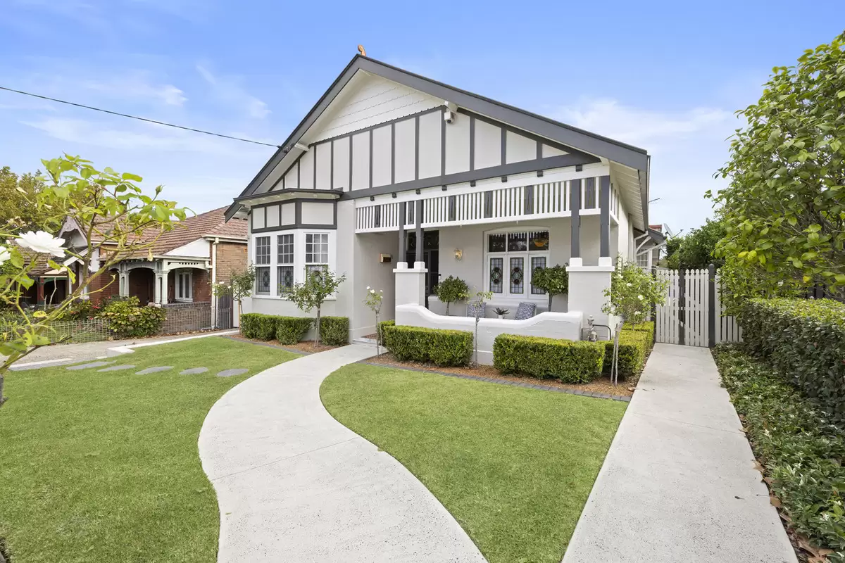 17 Kelso Street, Burwood Heights Auction by Rich & Oliva - image 2