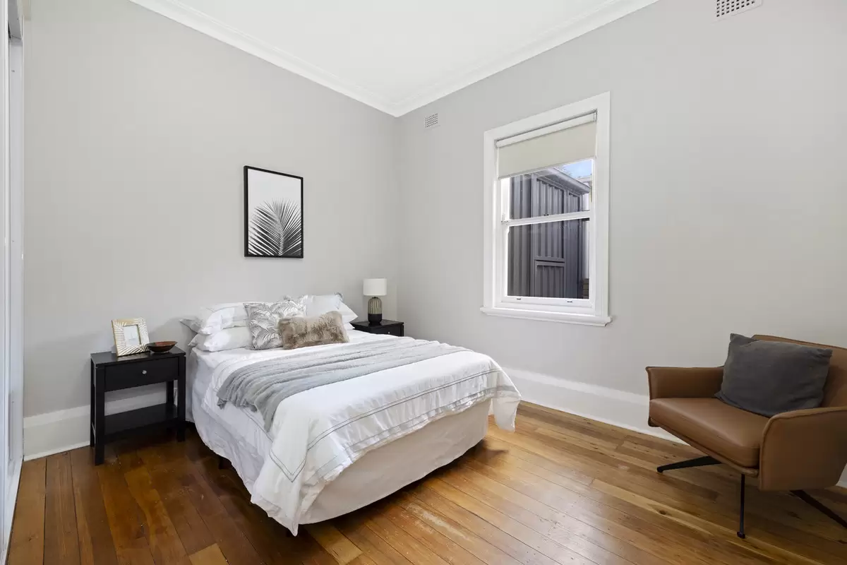 84 Greenhills Street, Croydon Park Auction by Rich & Oliva - image 3