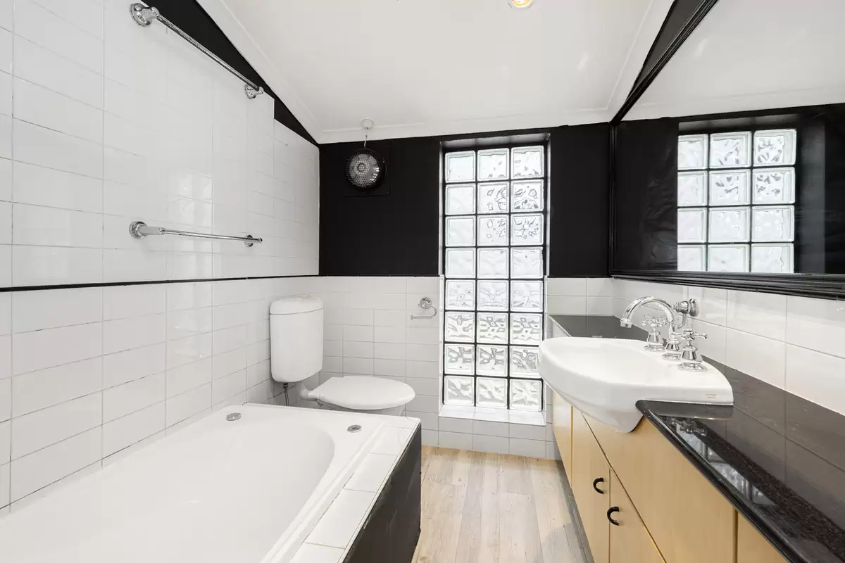 340 Cleveland Street, Surry Hills Auction by Rich & Oliva - image 7