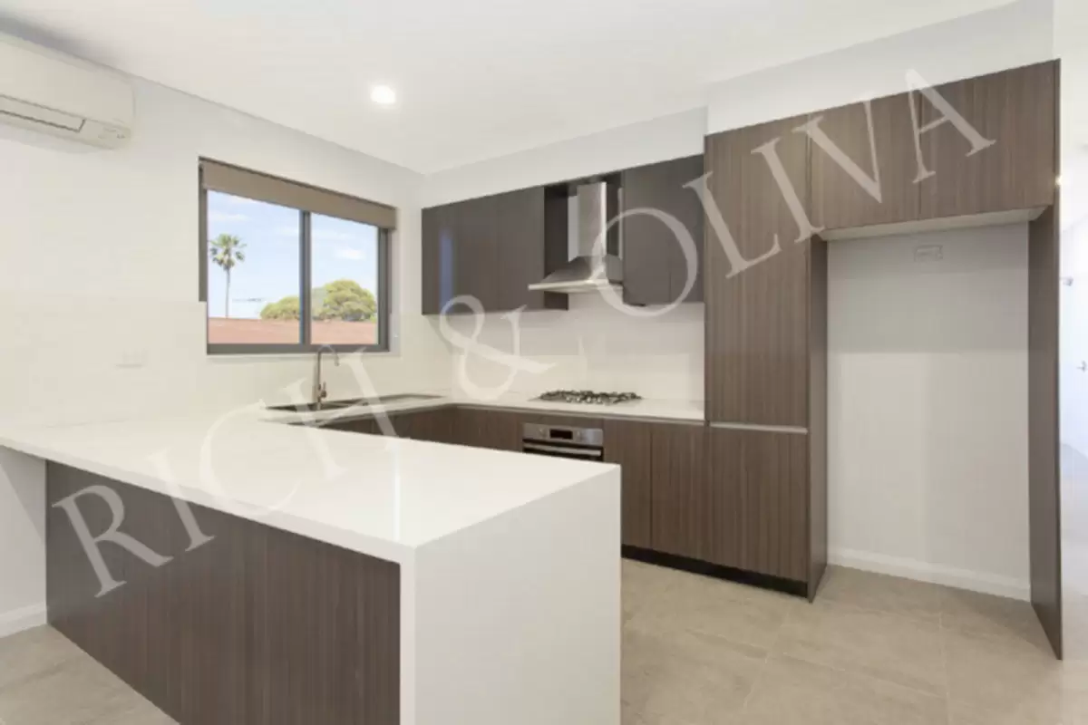 4/13 Seventh Avenue, Campsie For Lease by Rich & Oliva - image 1