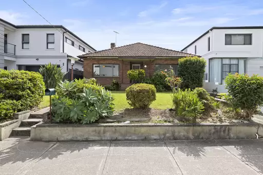 35 Hextol Street, Croydon Park Auction by Rich & Oliva