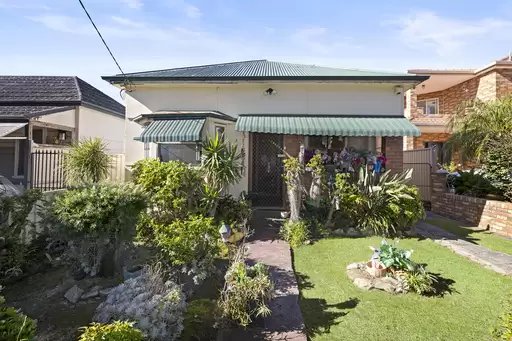 5 Baltimore Street, Belfield Auction by Rich & Oliva