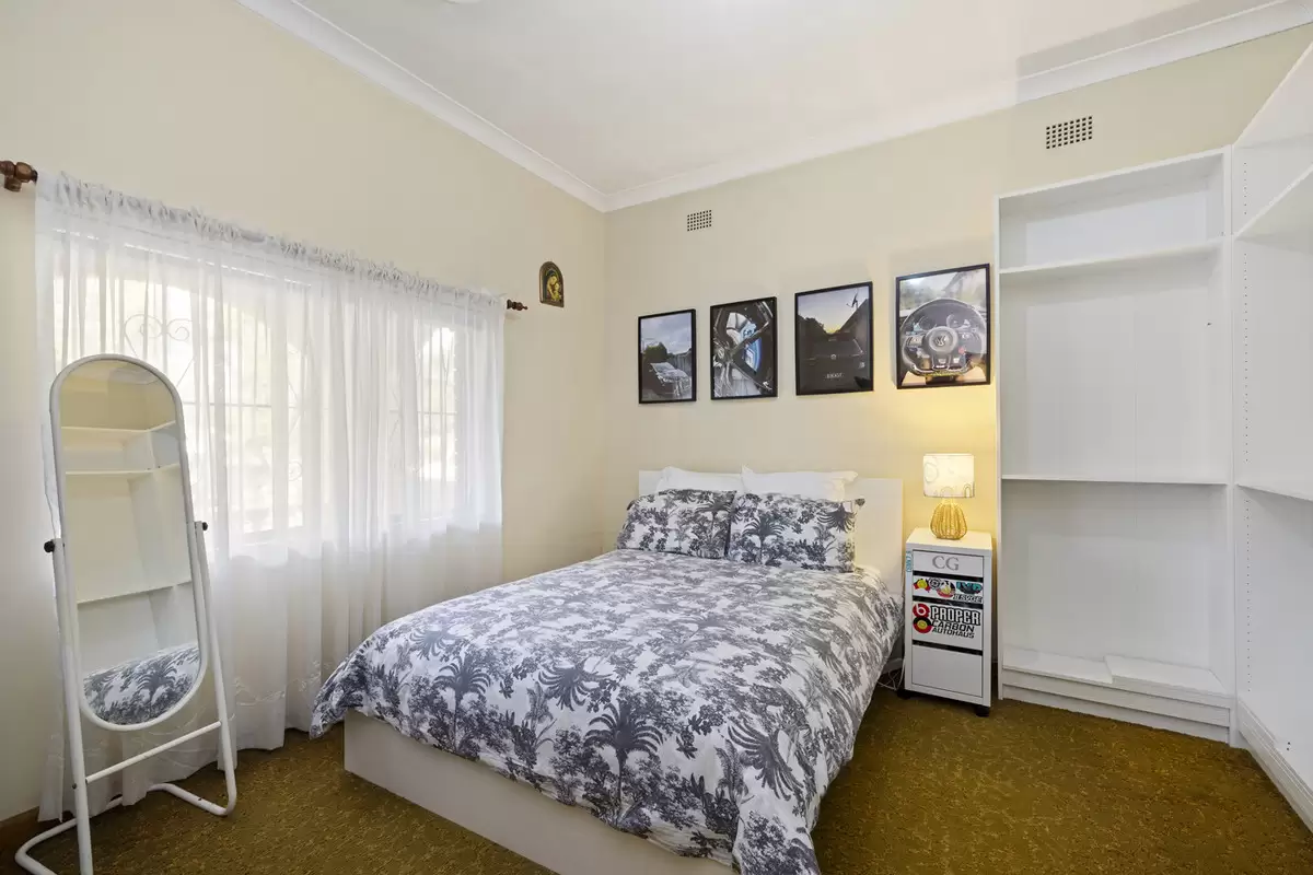 29 Brady Street, Croydon Auction by Rich & Oliva - image 5