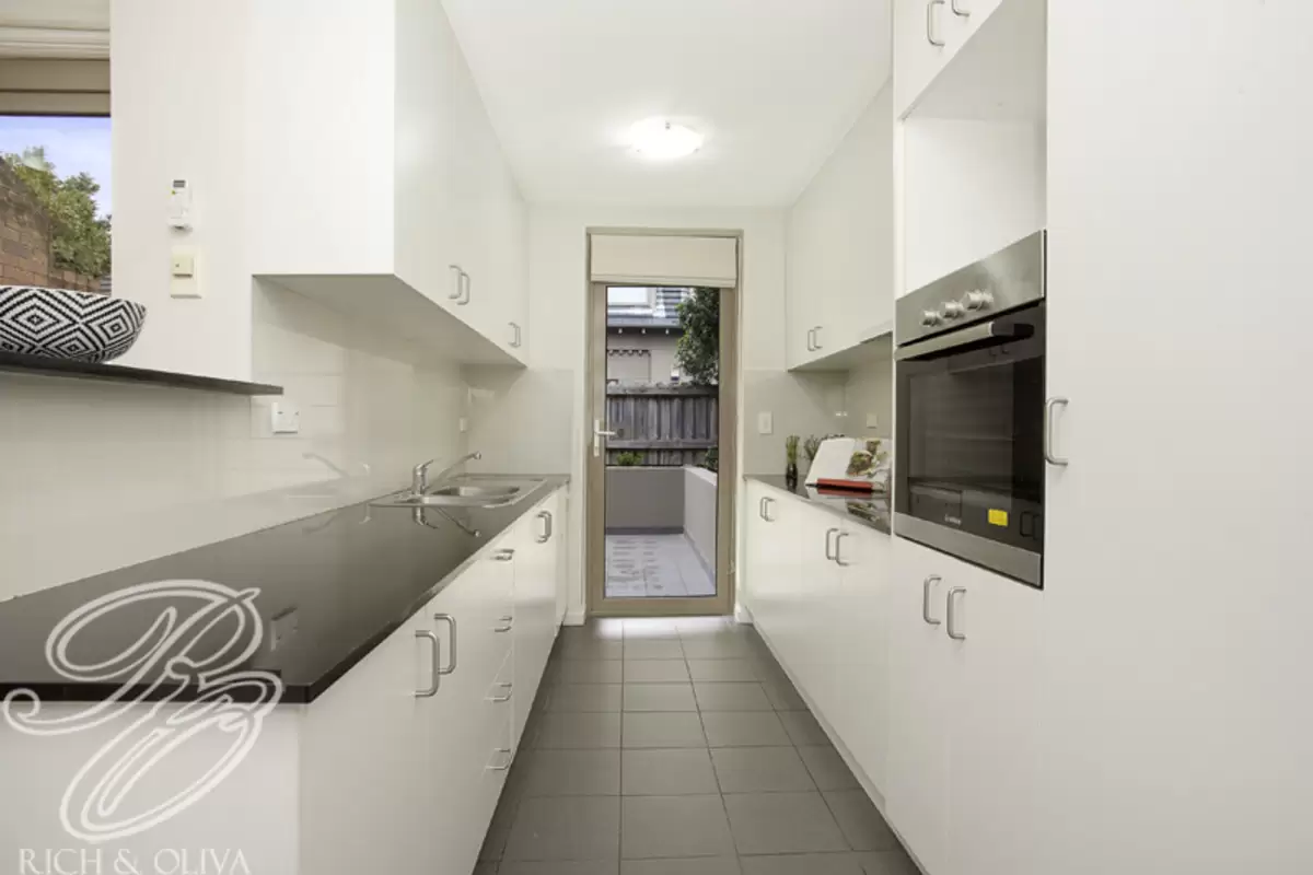3/61A Albany Road, Stanmore Sold by Rich & Oliva - image 5