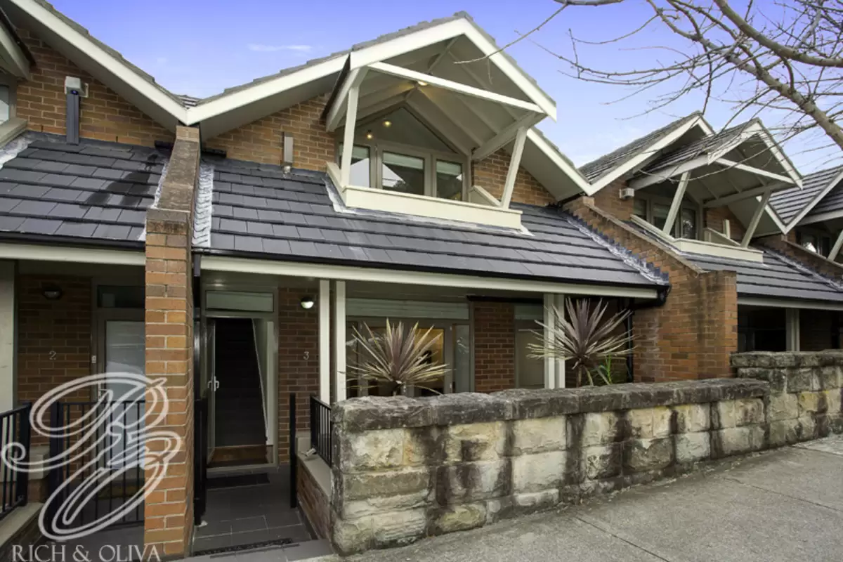 3/61A Albany Road, Stanmore Sold by Rich & Oliva - image 1