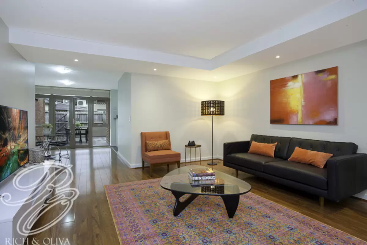 3/61A Albany Road, Stanmore Sold by Rich & Oliva - image 2