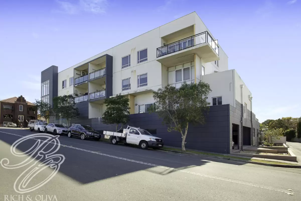 8/118-122 Canterbury Road, Hurlstone Park Sold by Rich & Oliva - image 8