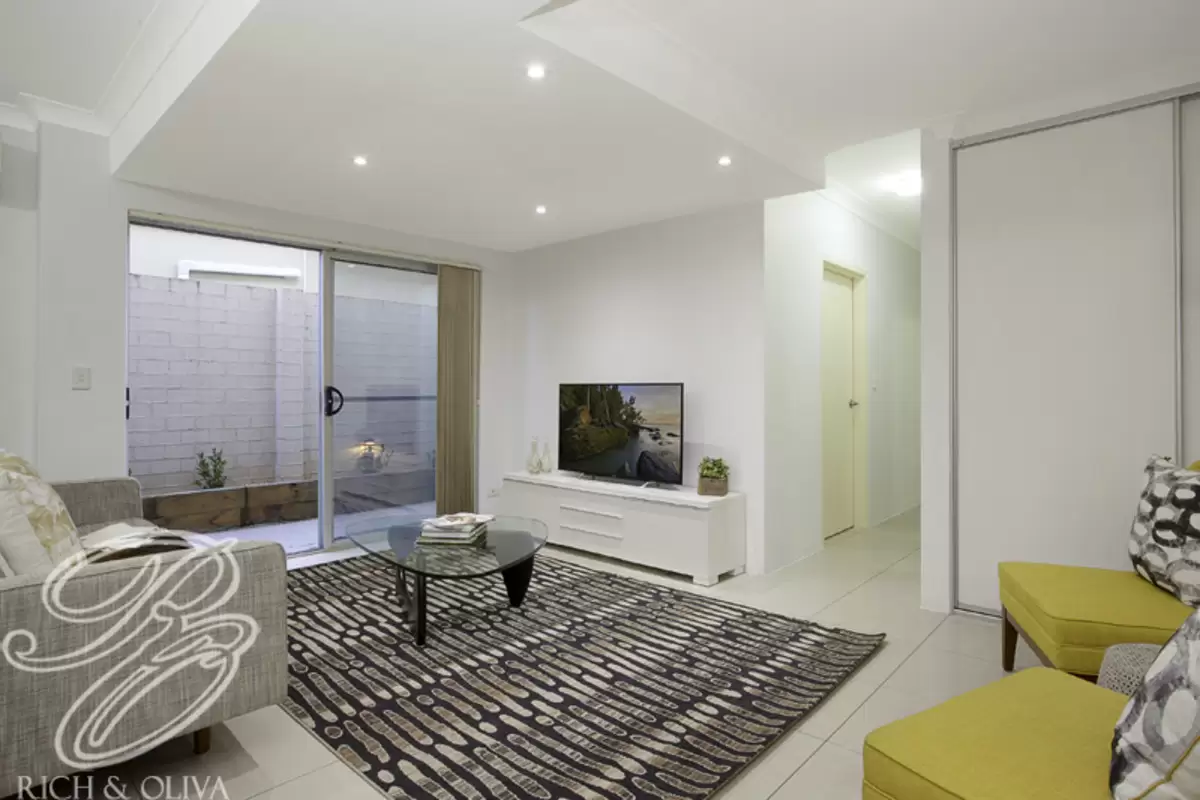 2/19 Anselm Street, Strathfield South Sold by Rich & Oliva - image 1