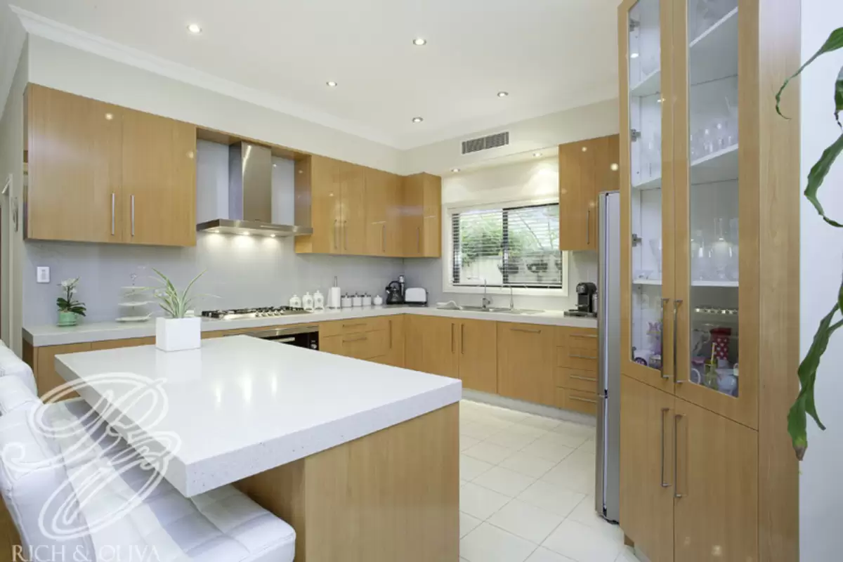 25 Dean Street, Strathfield South Sold by Rich & Oliva - image 3