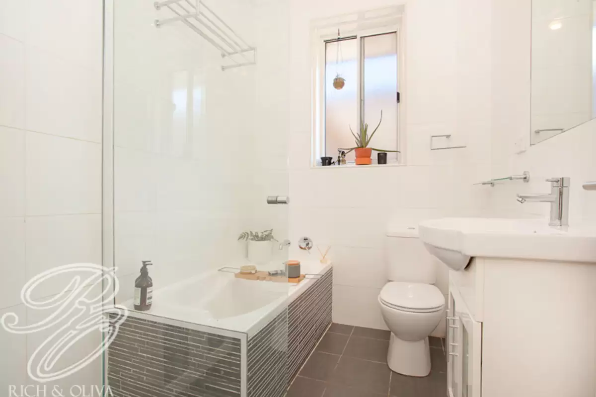 6/6 Dunmore Street, Croydon Park Sold by Rich & Oliva - image 6