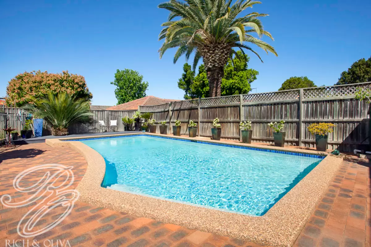 6 Kelso Street, Burwood Heights Sold by Rich & Oliva - image 8