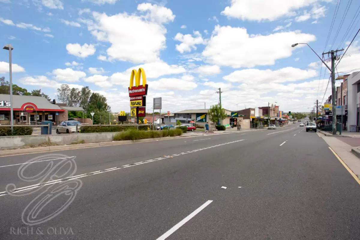 12 Brighton Avenue, Croydon Park Sold by Rich & Oliva - image 13