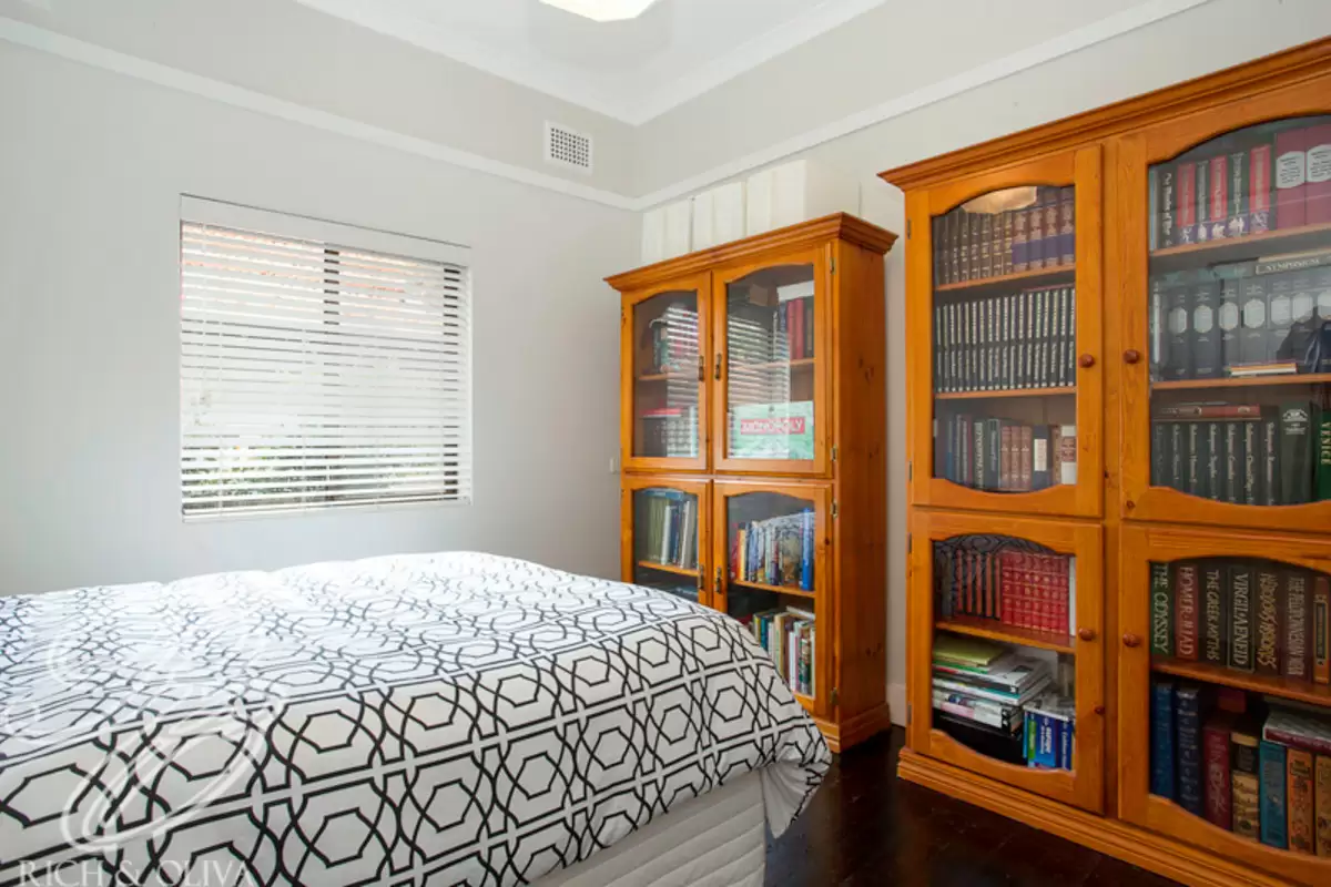 12 Brighton Avenue, Croydon Park Sold by Rich & Oliva - image 8