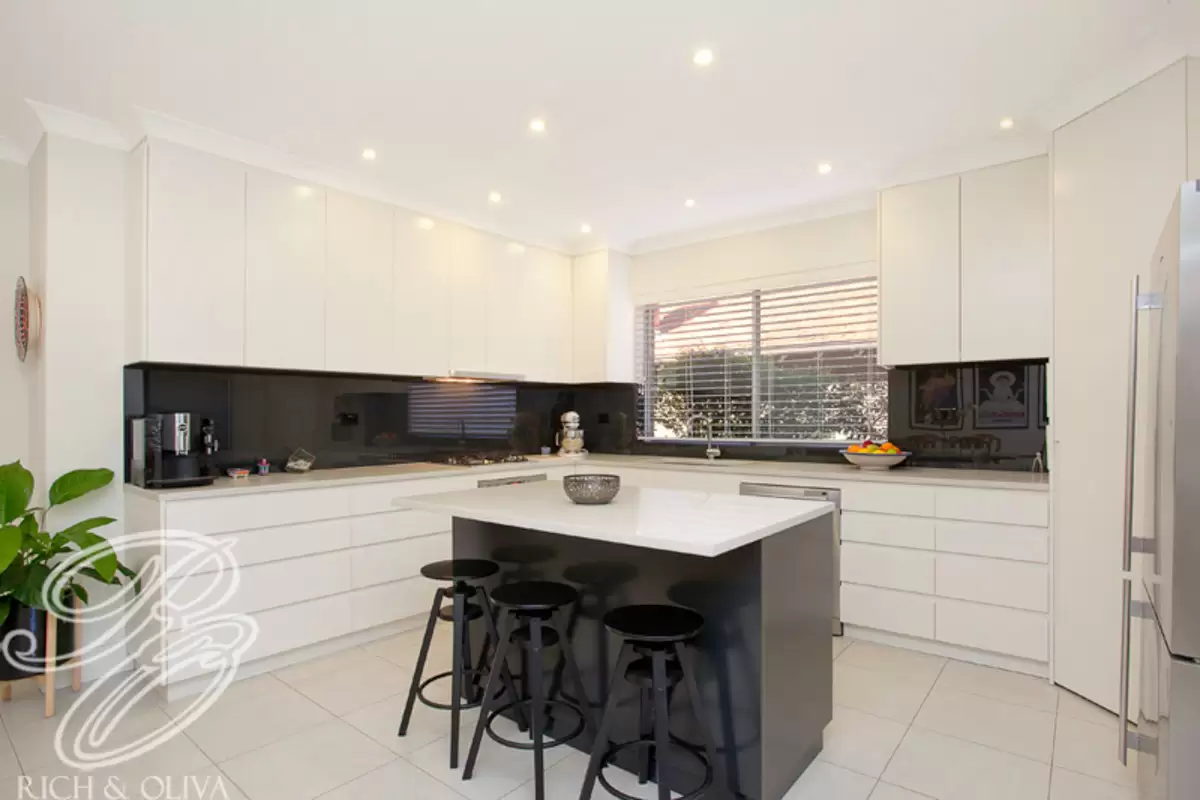 12 Brighton Avenue, Croydon Park Sold by Rich & Oliva - image 3