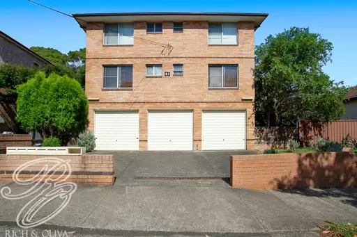 3/41 Carlisle Street, Ashfield Sold by Rich & Oliva