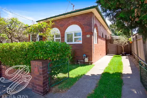 25 Holborow Street, Croydon Sold by Rich & Oliva