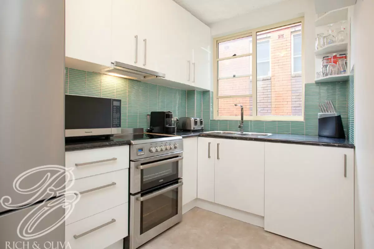 10/1 Merchant Street, Stanmore Sold by Rich & Oliva - image 3
