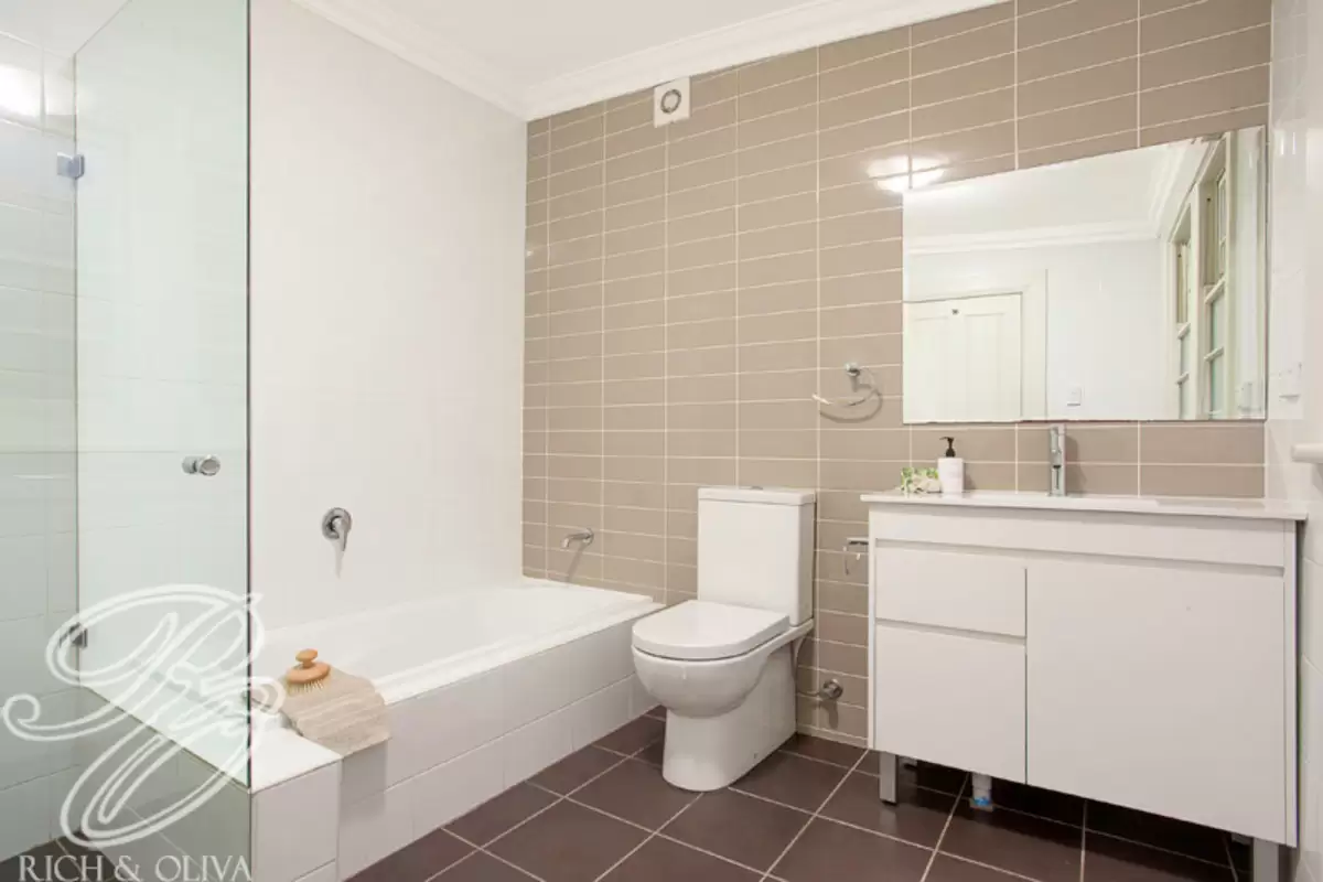 20 Lily Street, Burwood Heights Sold by Rich & Oliva - image 7