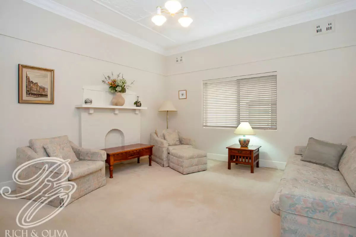 16 Daisy Street, Croydon Park Sold by Rich & Oliva - image 3