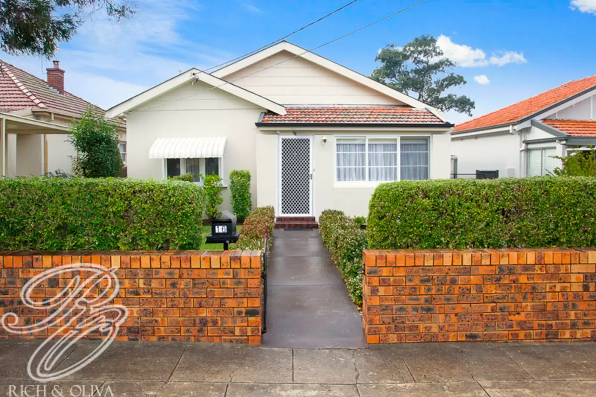 16 Daisy Street, Croydon Park Sold by Rich & Oliva - image 1