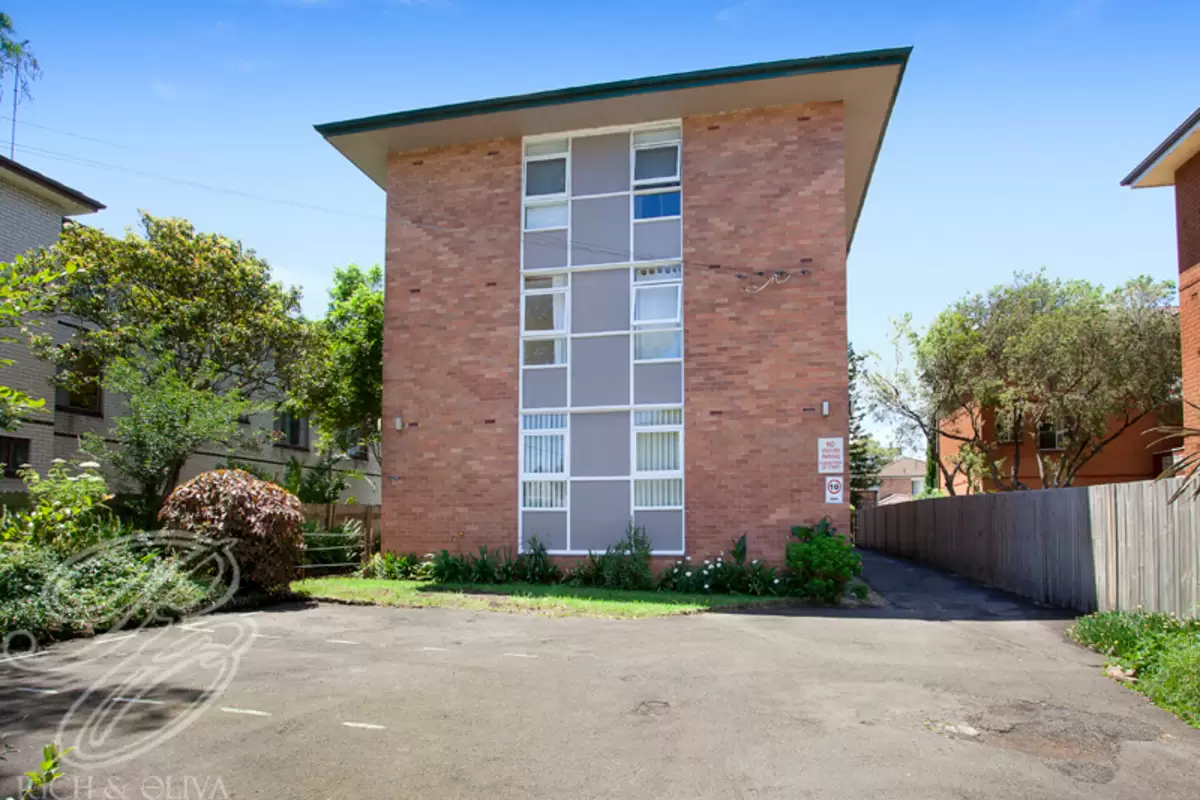 6/24 Clyde Street, Croydon Park Sold by Rich & Oliva - image 2