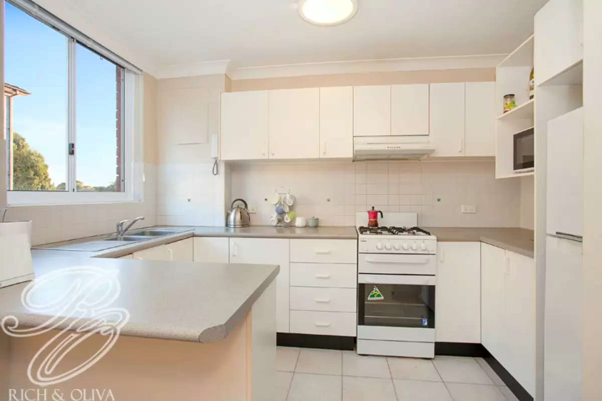 5/39 Clyde Street, Croydon Park Sold by Rich & Oliva - image 4