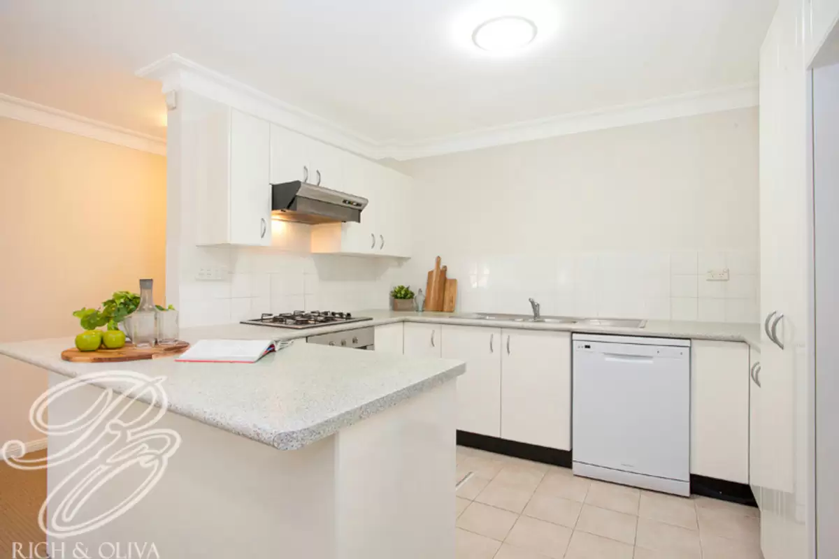 9/8 Rochester Street, Homebush Sold by Rich & Oliva - image 6