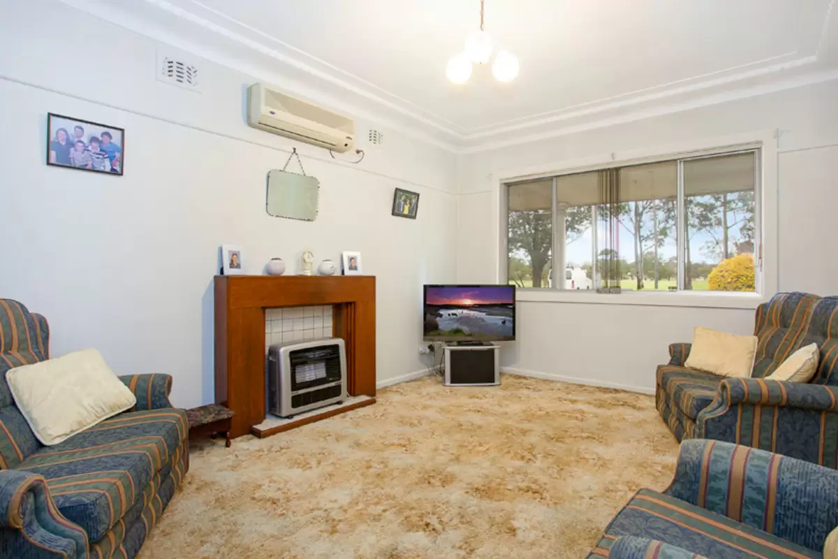 15 Hextol Street, Croydon Park Sold by Rich & Oliva - image 4