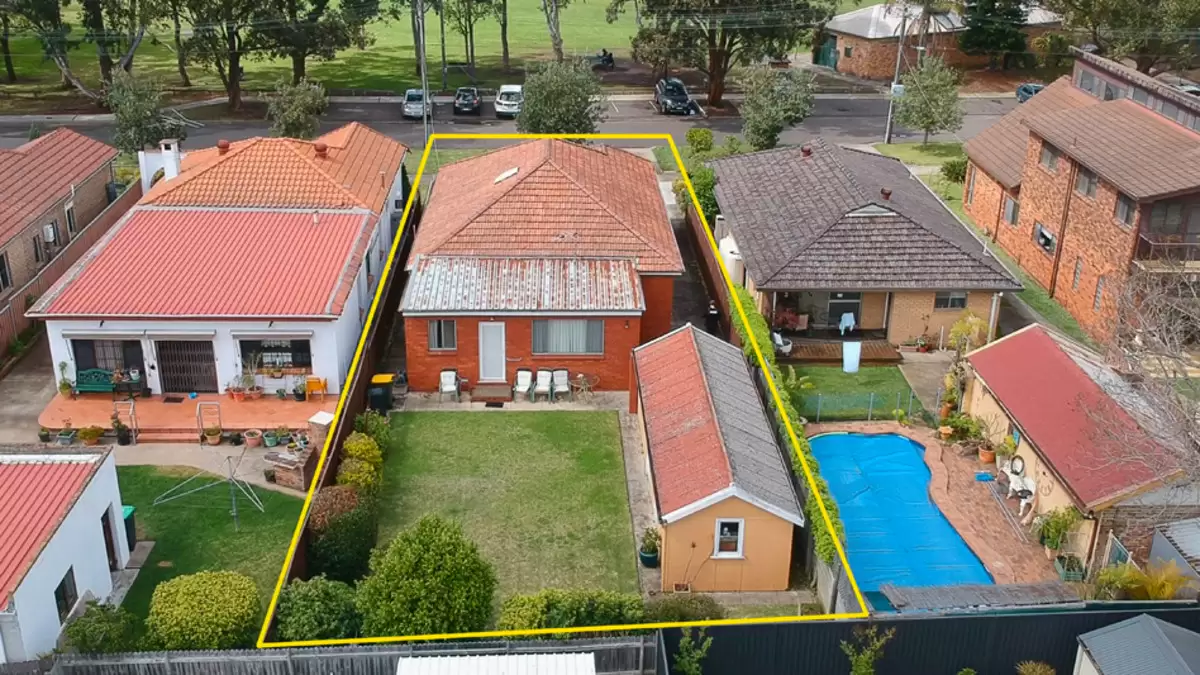 15 Hextol Street, Croydon Park Sold by Rich & Oliva - image 11