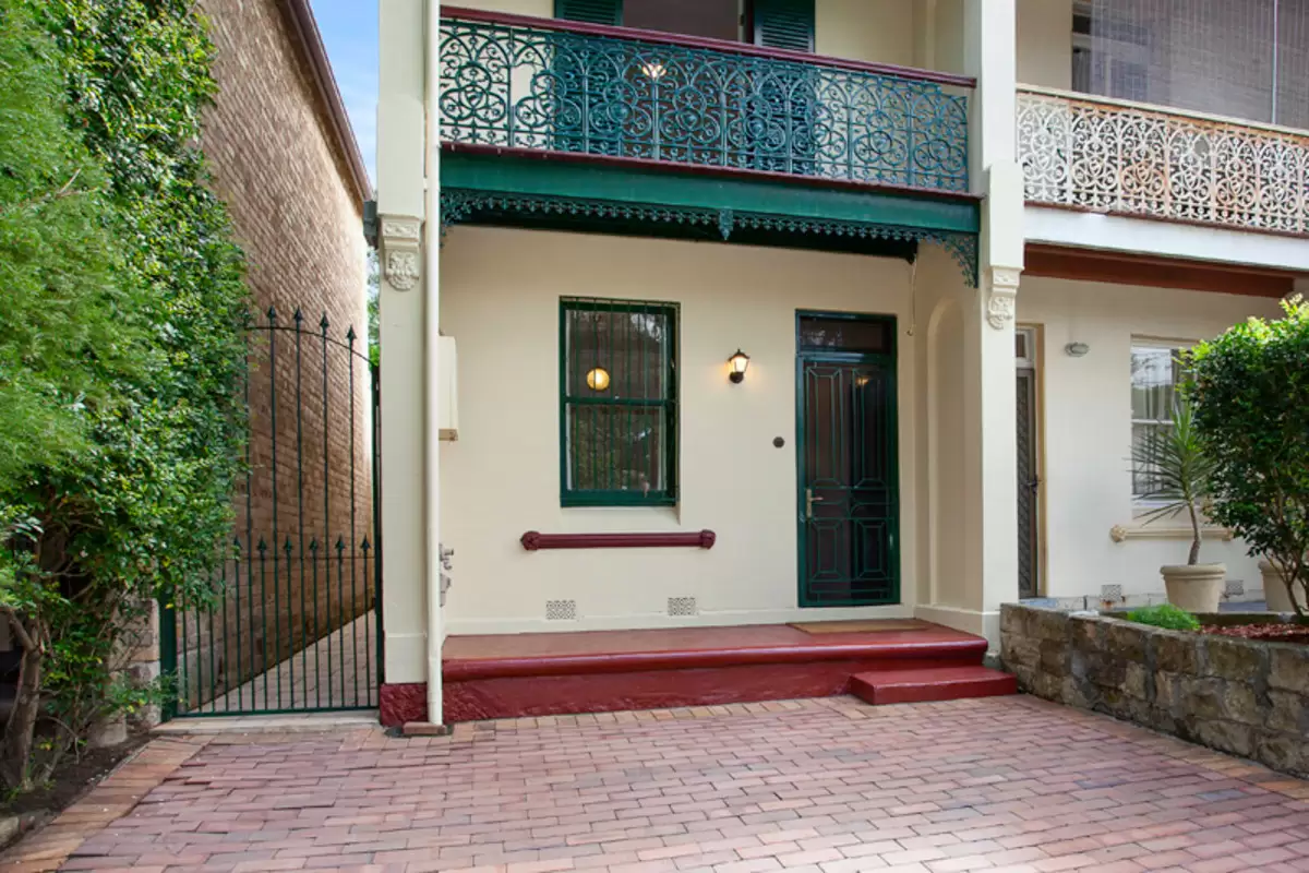 Ashfield Sold by Rich & Oliva - image 9