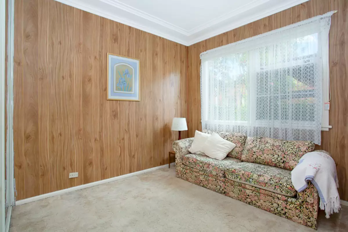24 Lorando Avenue, Sefton Sold by Rich & Oliva - image 7