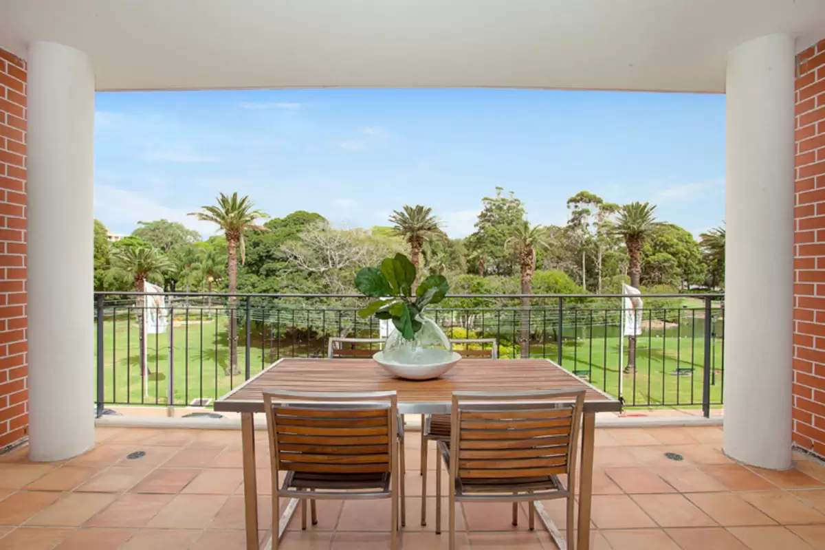 7/78 Burwood Road, Burwood Sold by Rich & Oliva - image 1