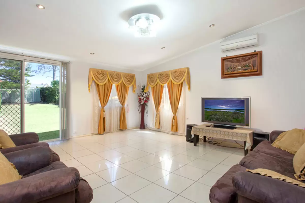 11 Windsor Avenue, Croydon Park Sold by Rich & Oliva - image 2