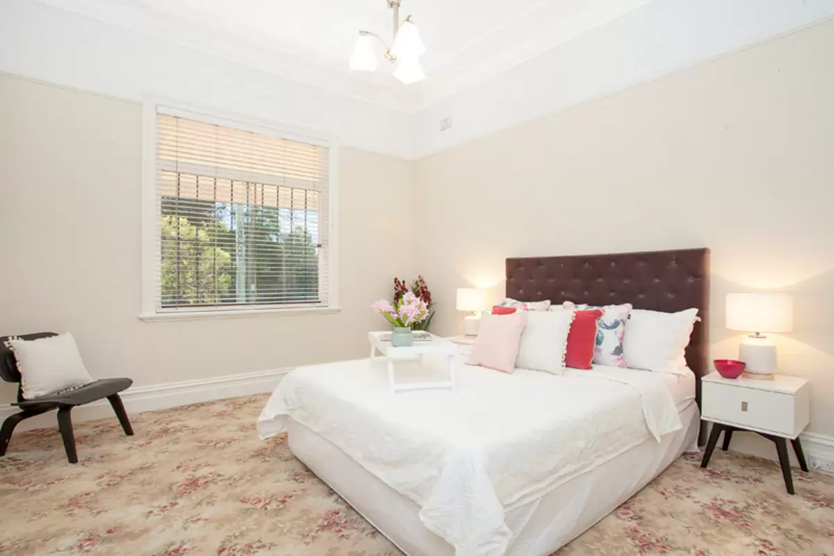 83 Lucas Road, Burwood Sold by Rich & Oliva - image 6