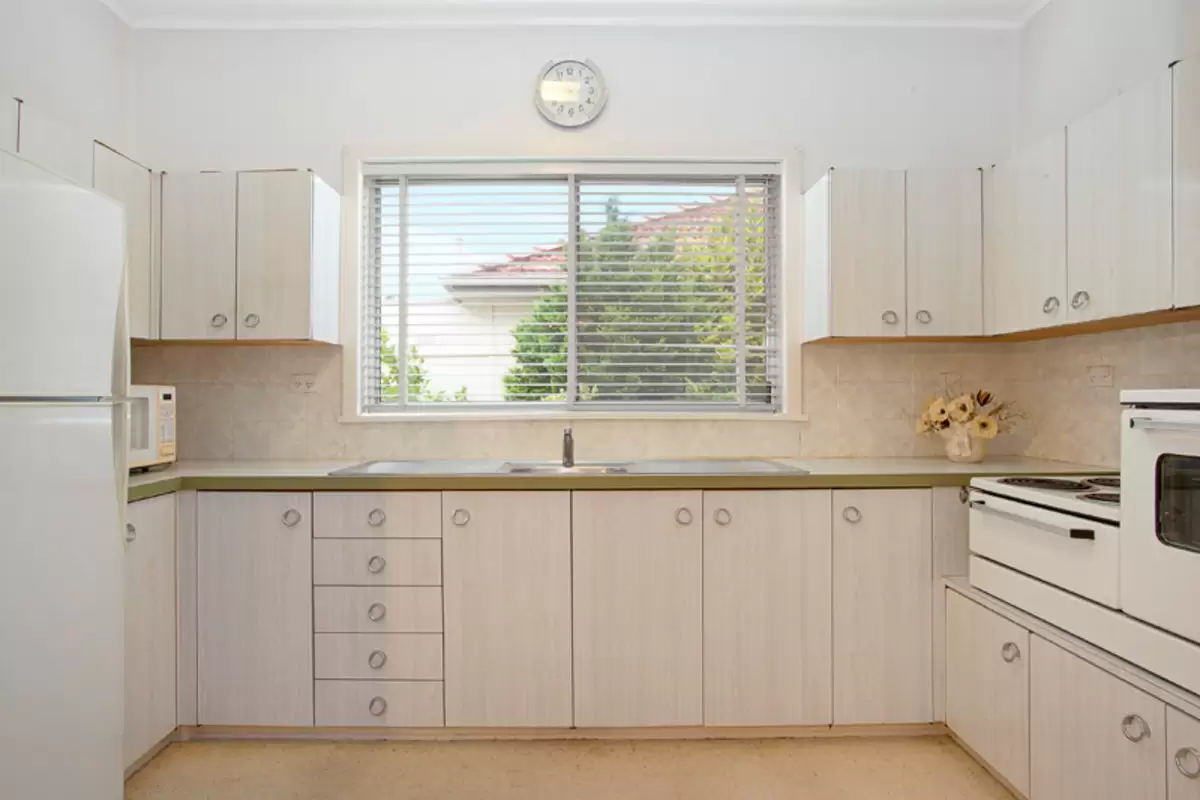 63 Caldwell Parade, Yagoona Sold by Rich & Oliva - image 4
