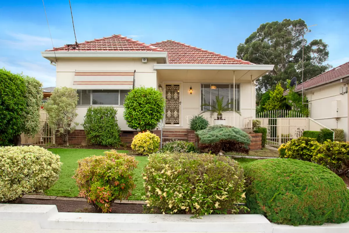 63 Caldwell Parade, Yagoona Sold by Rich & Oliva - image 11