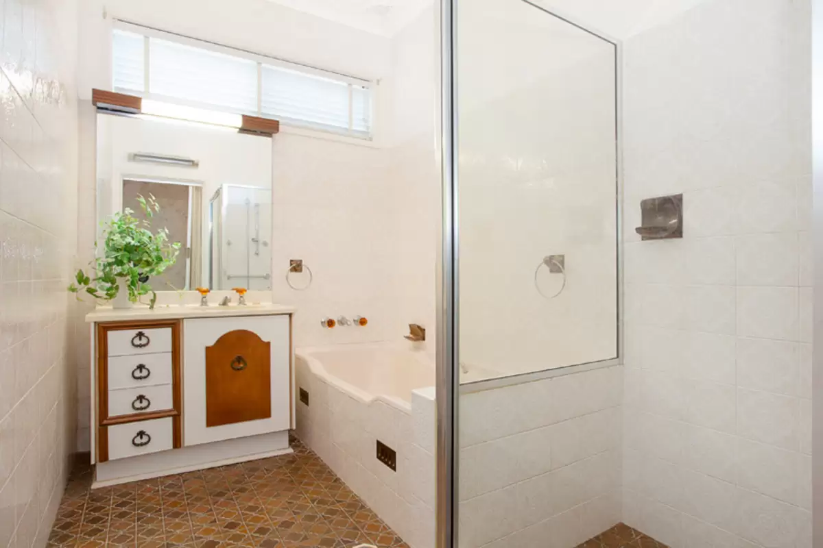 63 Caldwell Parade, Yagoona Sold by Rich & Oliva - image 7