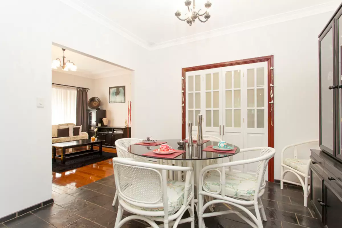 28 Gregory Street, Strathfield South Sold by Rich & Oliva - image 6