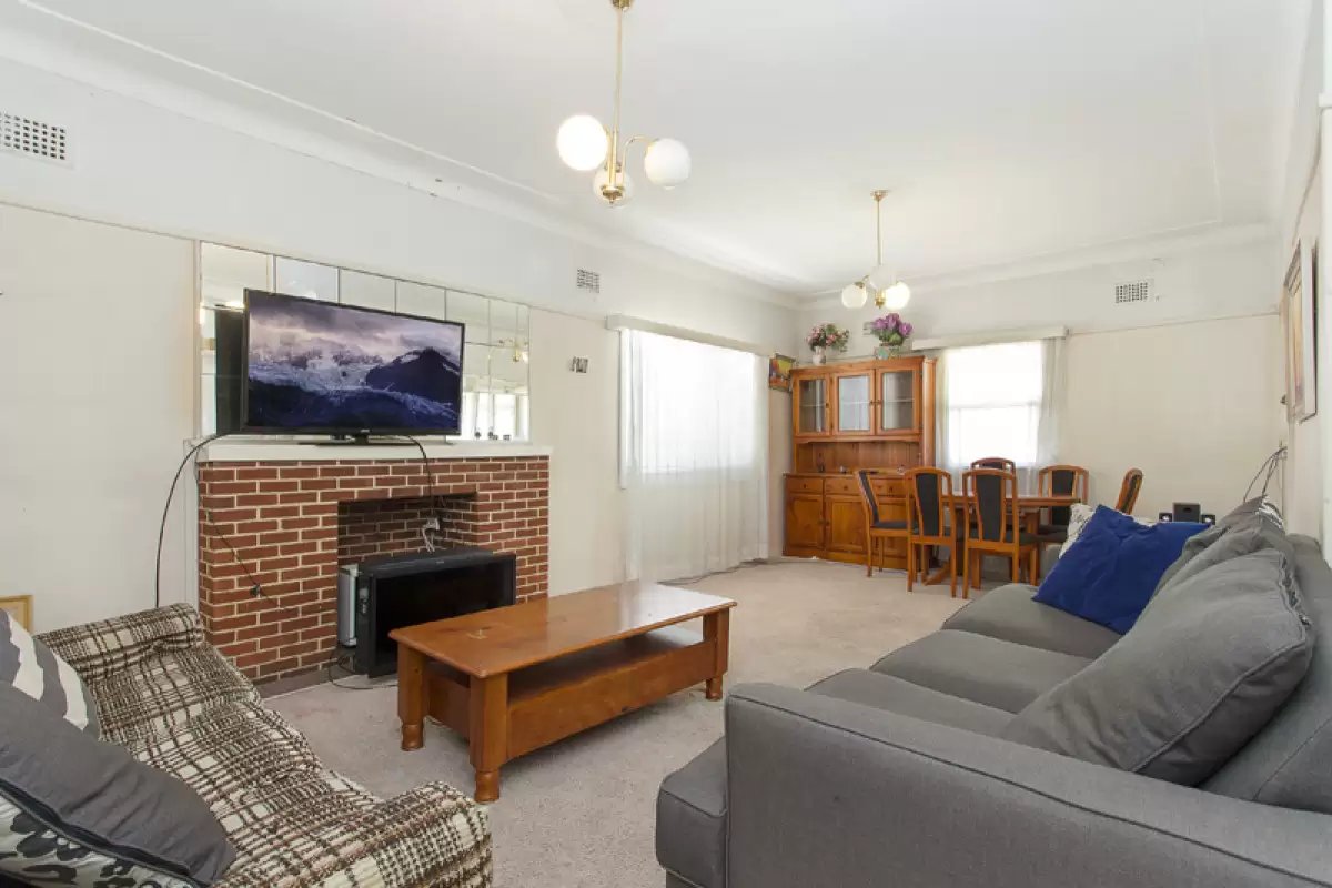 23 Yandarlo Street, Croydon Park Sold by Rich & Oliva - image 4