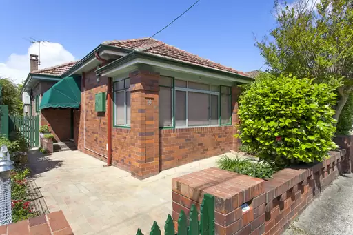 14 Lapish Avenue, Ashfield Sold by Rich & Oliva