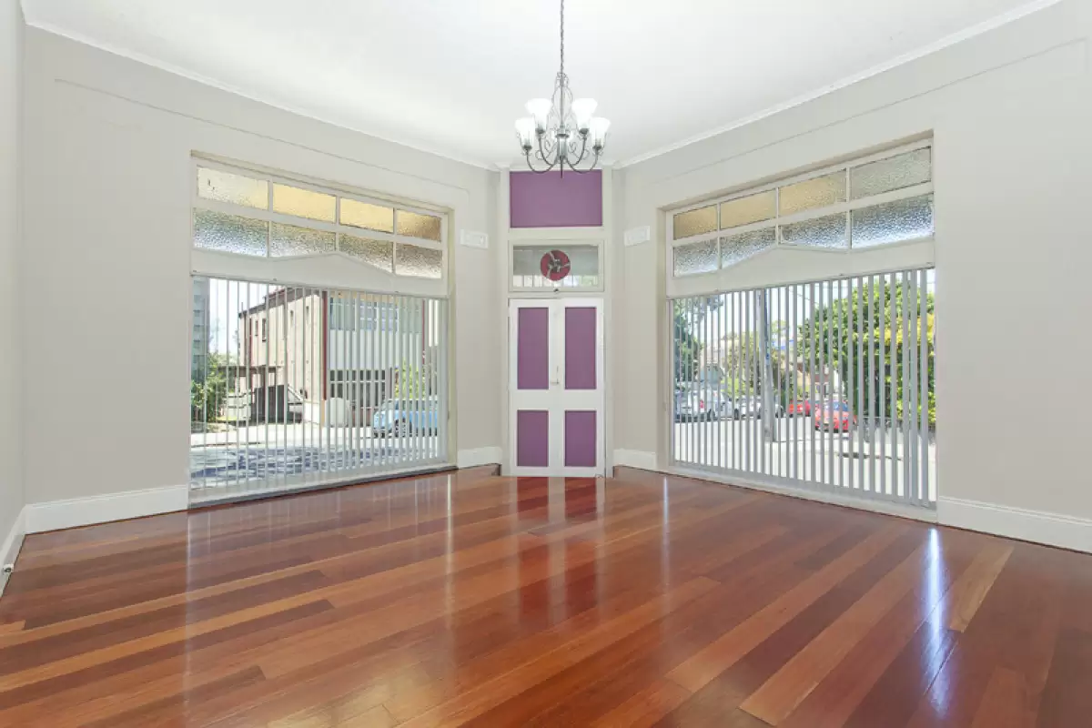 27 Moonbie Street, Summer Hill Sold by Rich & Oliva - image 3