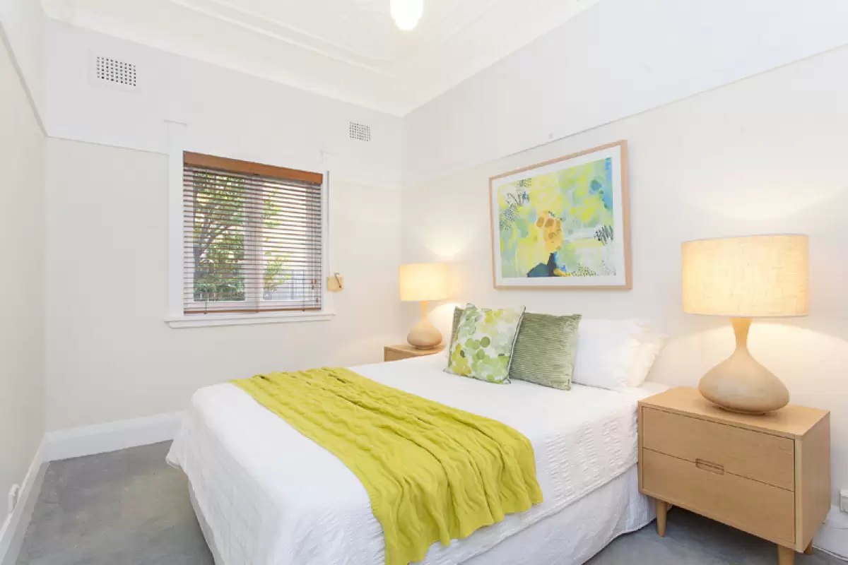 25 King Street, Ashbury Sold by Rich & Oliva - image 10