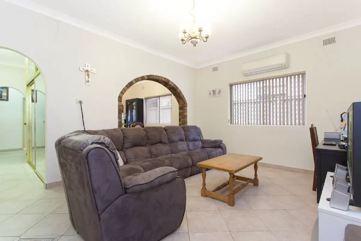 13 Clyde Street, Croydon Park Sold by Rich & Oliva - image 7