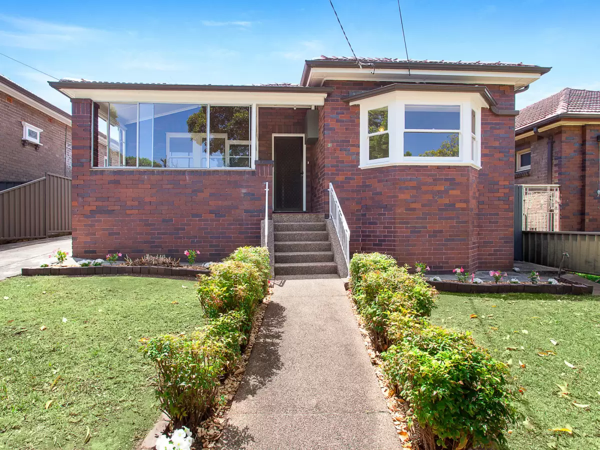 60 Forbes Street, Croydon Park Sold by Rich & Oliva - image 1