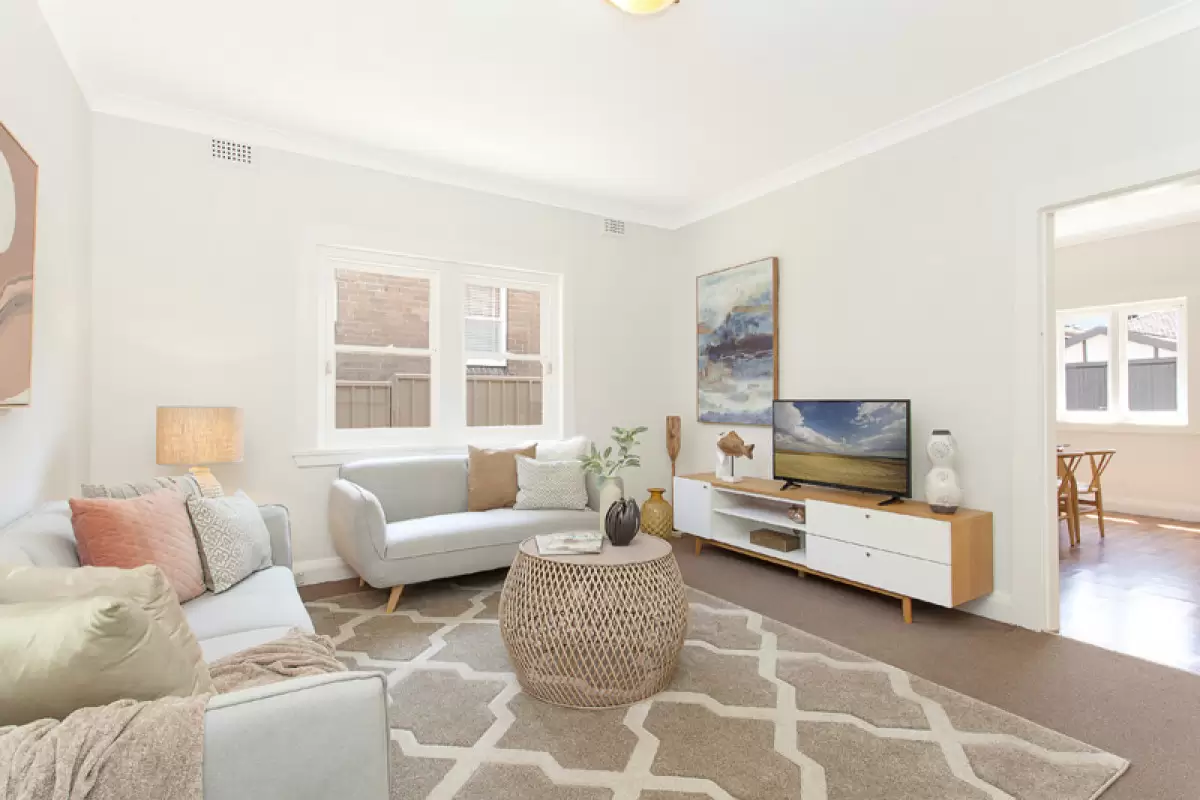 60 Forbes Street, Croydon Park Sold by Rich & Oliva - image 3