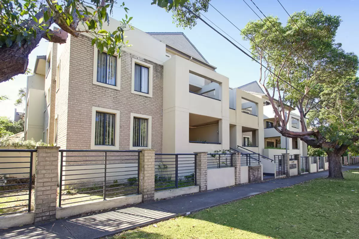 Homebush West Sold by Rich & Oliva - image 9