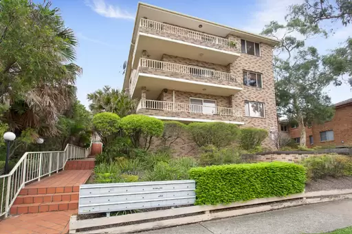 19/27 Jeffrey Street, Canterbury Sold by Rich & Oliva