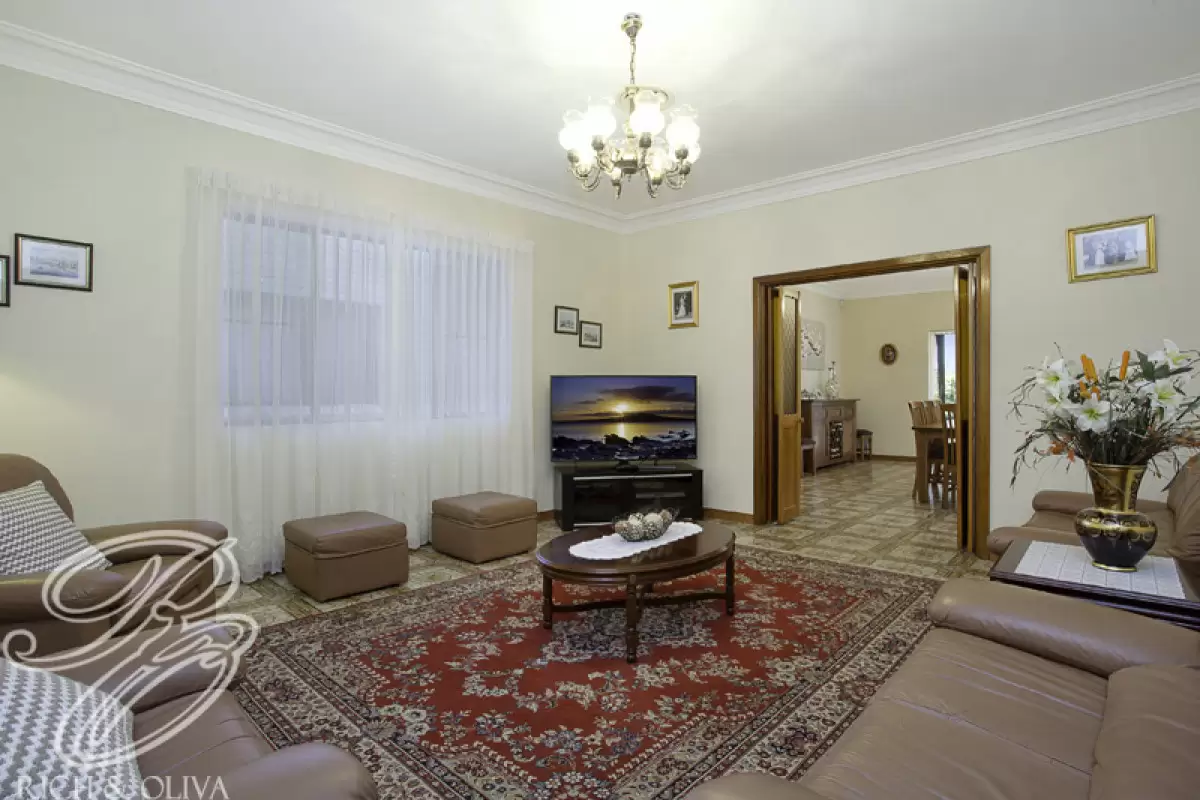 14 Seymour Street, Croydon Park Sold by Rich & Oliva - image 3
