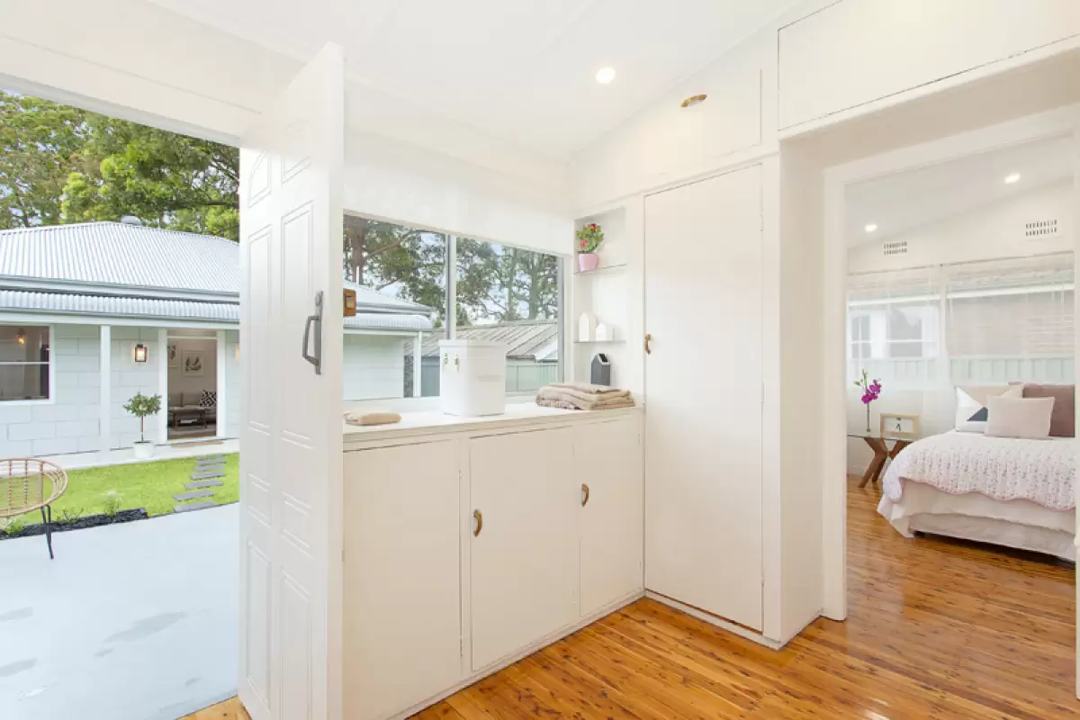 2 Hextol, Croydon Park Sold by Rich & Oliva - image 10